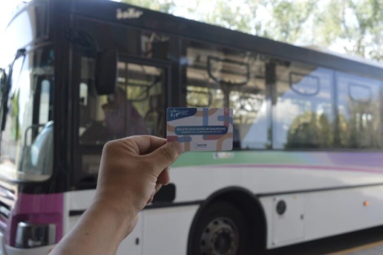 El paso a paso para inscribirse en el Boleto Educativo Interurbano 2026