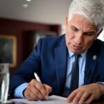 El Gobernador presentó un Proyecto de Ley contra la Mora Judicial