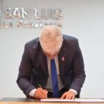 Poggi firmó el decreto para la compra de 70 motos para la Policía de la Provincia