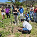 Estudiantes de intercambio plantaron árboles en la Reserva Floro Faunística de La Florida