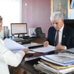 El Gobernador firmó un proyecto de ley para agilizar los juicios orales