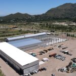 Poggi recorrió los avances de la nueva planta que la firma Servet SA construye en Donovan