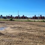 Con la preparación del terreno, comenzó la construcción de 164 viviendas en la capital