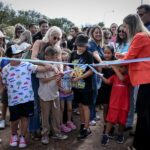 Con juegos y sonrisas, el Gobierno inauguró una Plaza Azul