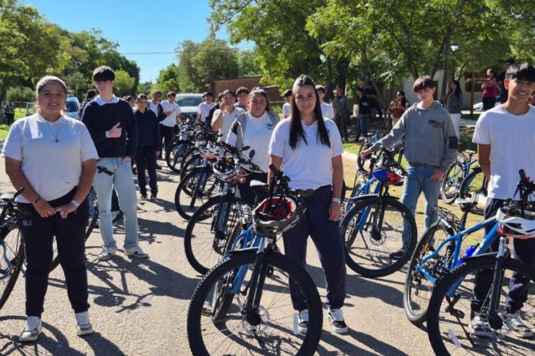“Felicito al Gobernador por este incentivo; es espectacular ver el apoyo a los chicos”