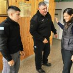 Reconocen a agentes penitenciarios por detener a un conductor tras múltiples siniestros viales