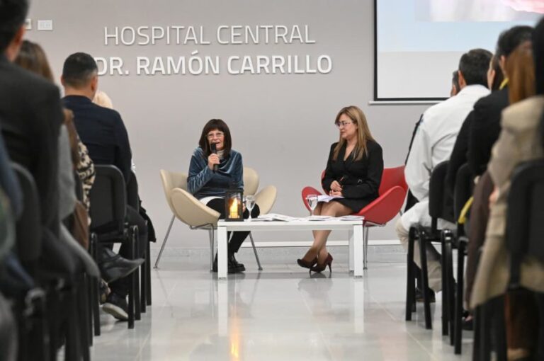 Ingrid Blumencweig presentó su libro ‘Con Cáncer y Feliz’, una mirada distinta sobre la enfermedad