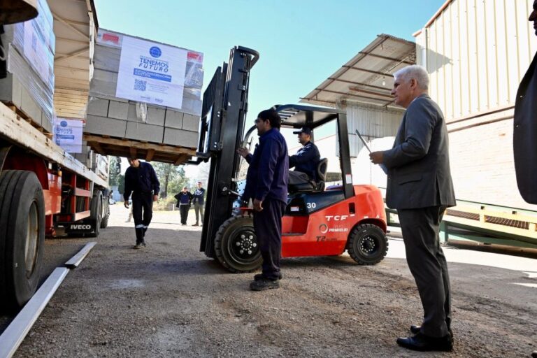 El Gobierno puso en marcha la entrega de materiales para las viviendas de autoconstrucción asistida