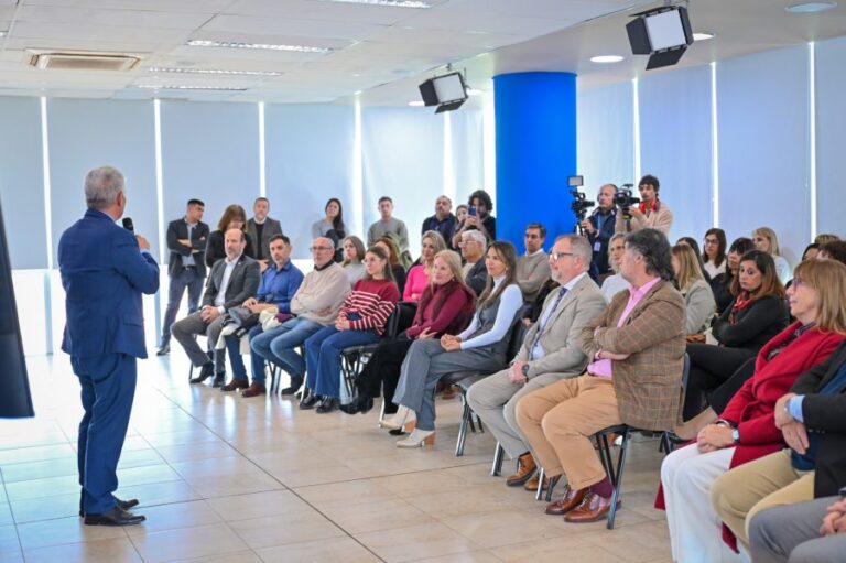 Seguridad jurídica y transparencia: presentaron el nuevo certificado catastral