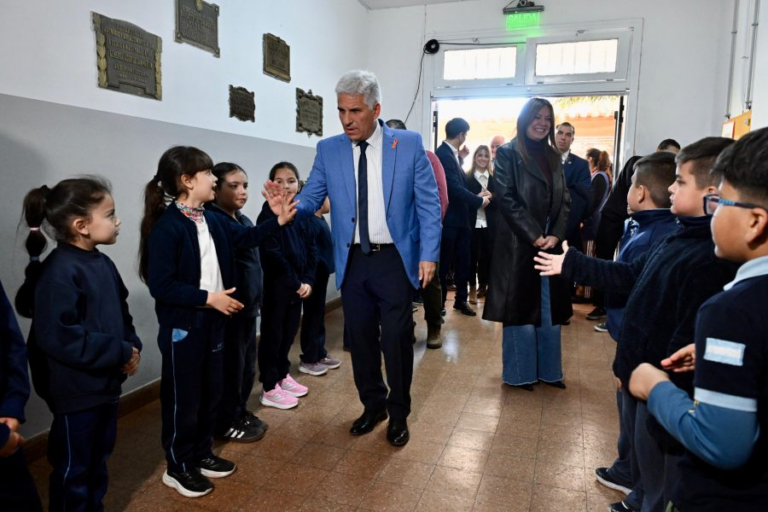 Poggi inauguró obras en la escuela ‘General José de San Martín’