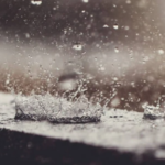 Alerta entre los científicos: lo que está cayendo del cielo es peor que la lluvia ácida